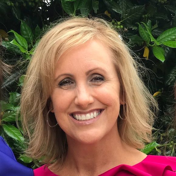 Meet your Posher, Denise - Picture 1 of 1